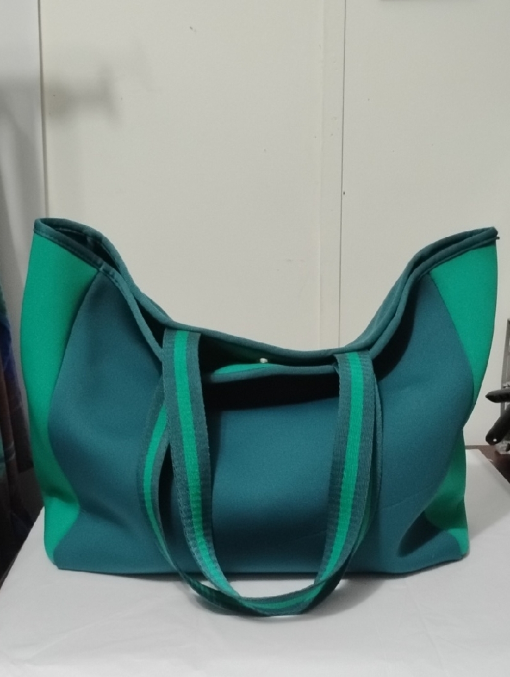 Summersalt Teal & Green‎ Two-Tone Neoprene Women’s Tote Bag
